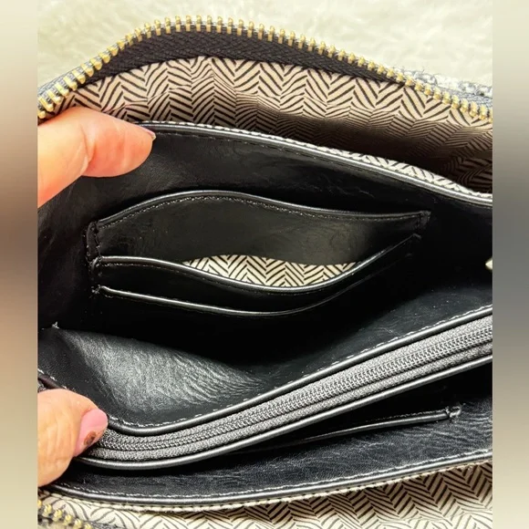 Jen & Co wristlet wallet, Crossbody Bag - Picture 5 of 14